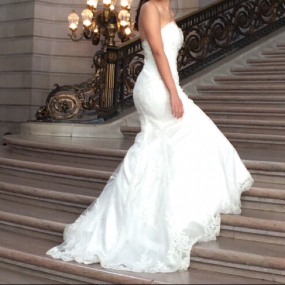 White wedding dress size 6